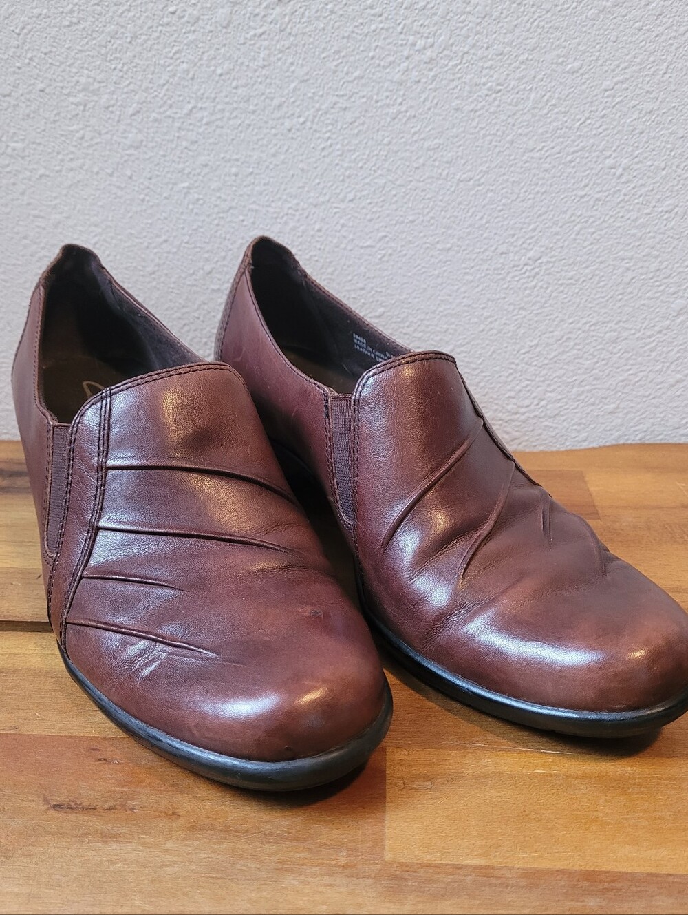 Clarks Partridge Leather Slip-On Brown Loafer Women's 9 1/2 med